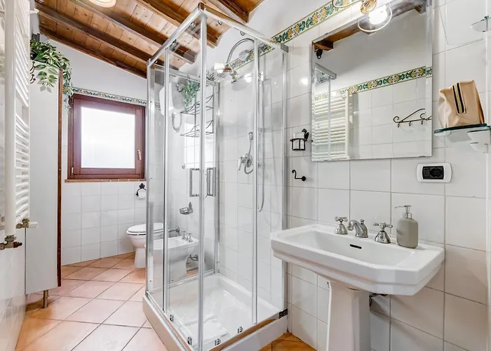 Terracotta & Wooden Beams Style In Historic Center Of Rome
