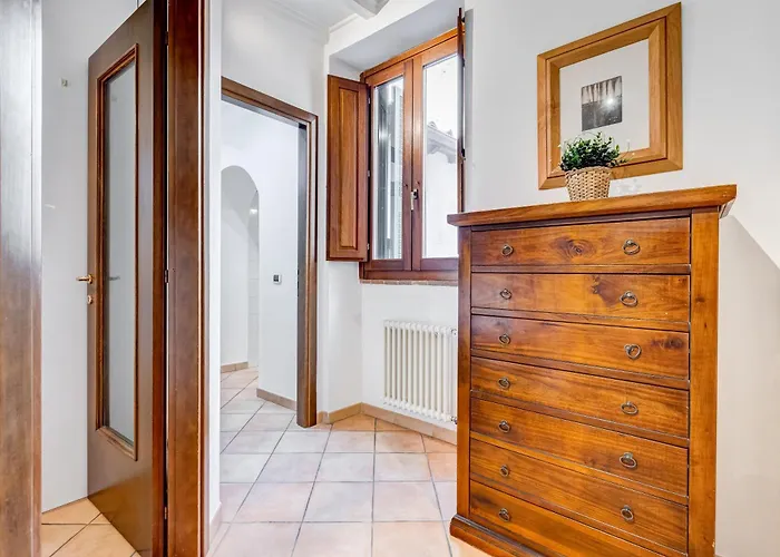 Terracotta & Wooden Beams Style In Historic Center Of Rome
