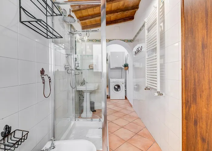 Apartment Terracotta & Wooden Beams Style In Historic Center Of *