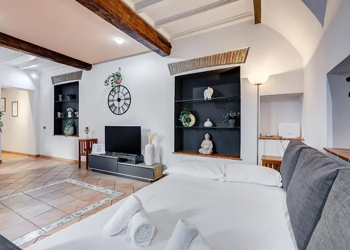 Terracotta & Wooden Beams Style In Historic Center Of *